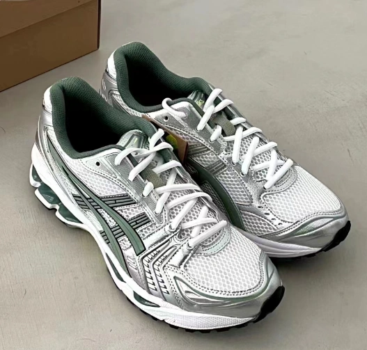 男码来！ASICS 亚瑟士 GEL-KAYANO 14 银绿配色