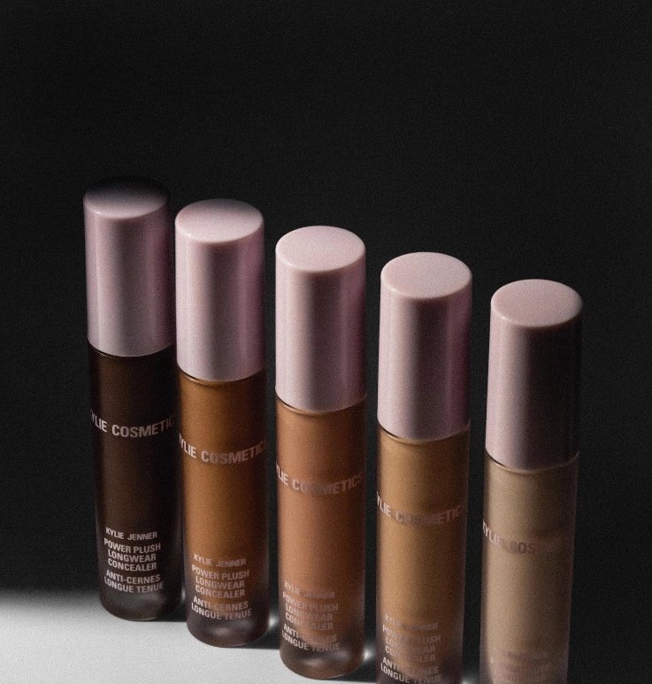 新品！Kylie 新款强力毛绒长效遮瑕膏