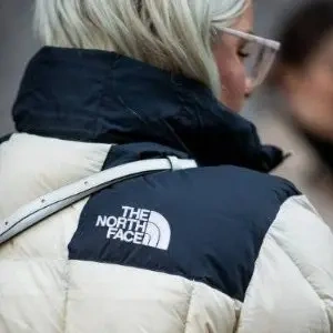Shop Simon：The North Face 时尚大促 羽绒派克服$194 夹克外套$76