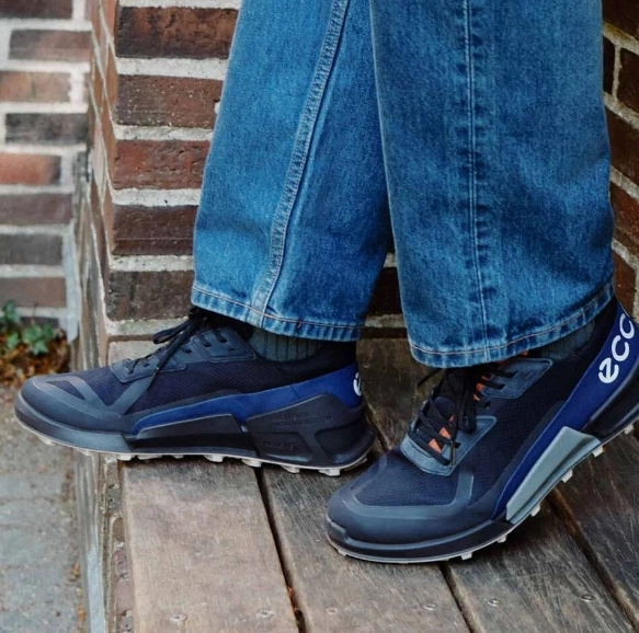 Ecco US: 精选舒适鞋履大促 入芭蕾平底鞋$62、高尔夫小白鞋$69