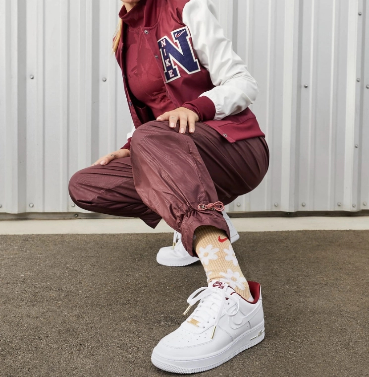 Nike 美国：Air Force 1 额外8折