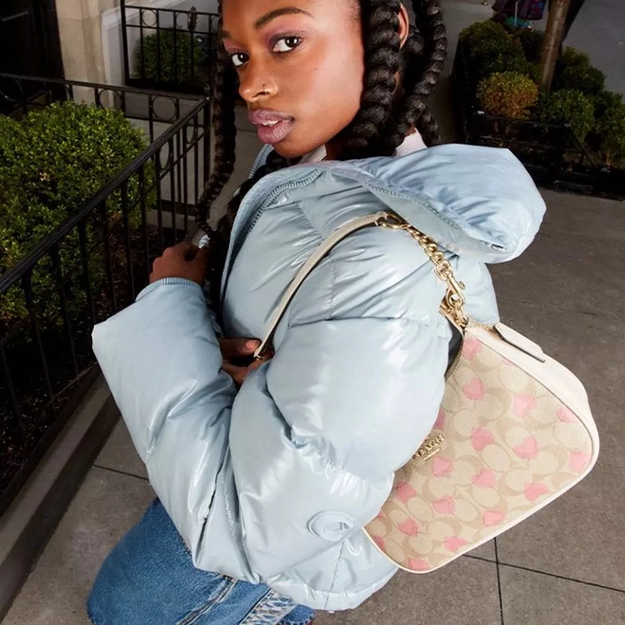 Coach Outlet：2024 情人节、龙年限定系列上新
