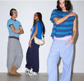 Urban Outfitters：闪促延期！精选短袖、卫衣、连衣裙热卖