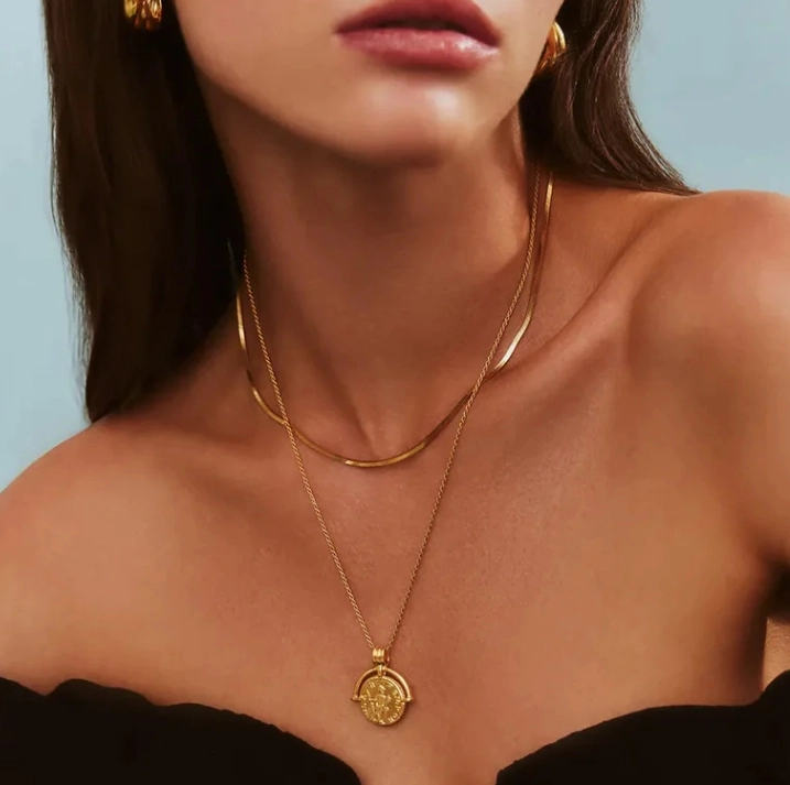 Missoma 英国官网： 英伦轻奢珠宝冬季大促 玫瑰同款硬币项链£101