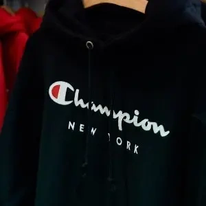 Champion美国：运动穿搭特卖 入手运动鞋、运动内衣、经典T恤等