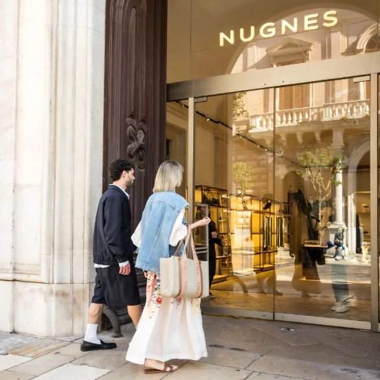 【55专享】Nugnes INT：夏季时尚大促！章小蕙同款 Alaia 水钻芭蕾鞋$1000