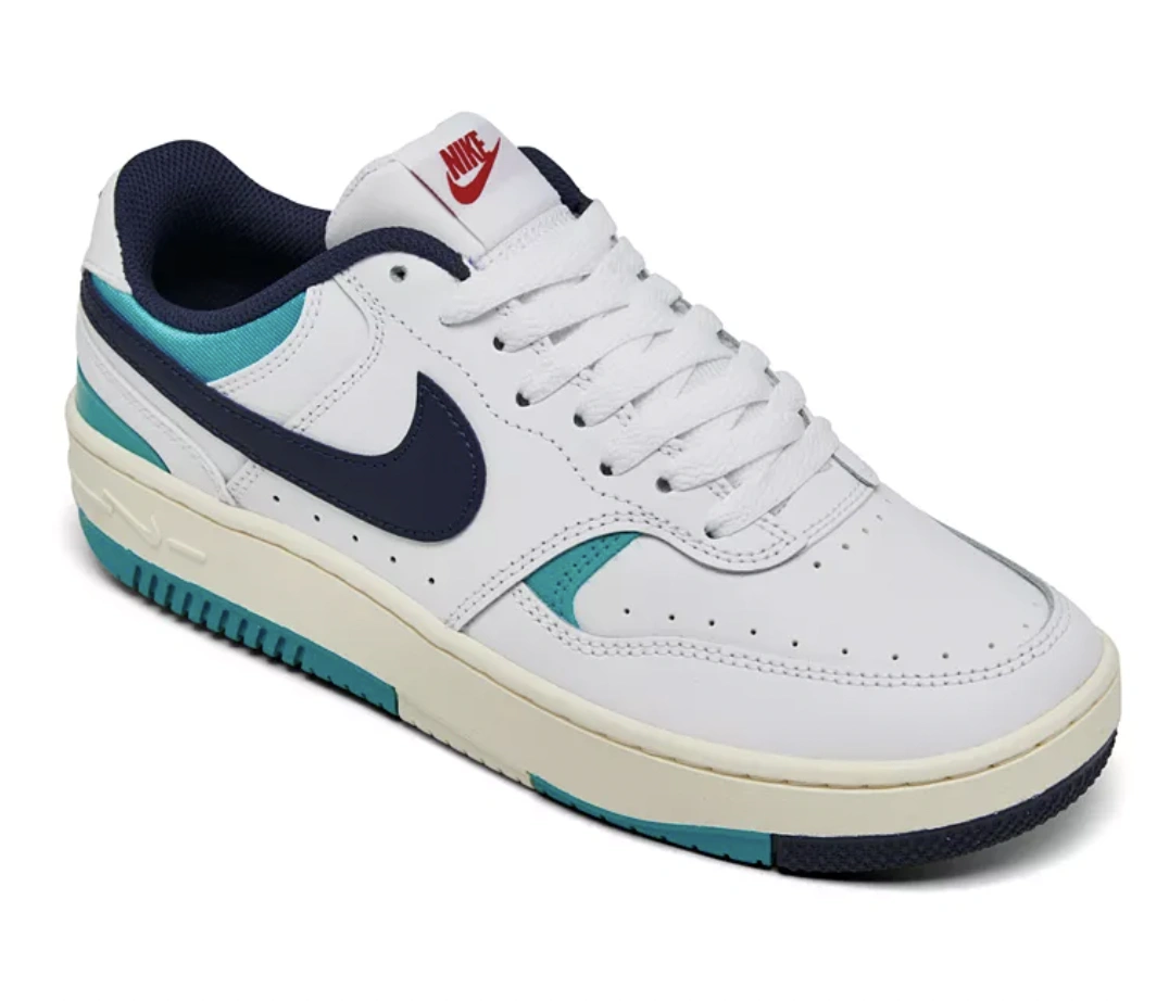 Nike 小白鞋