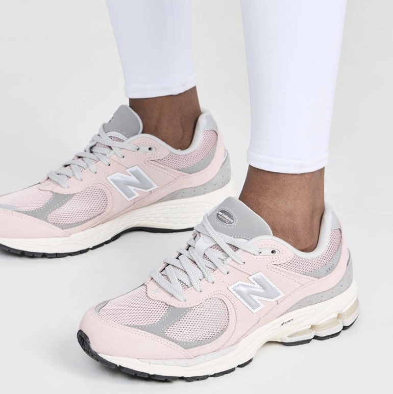 New Balance 新百伦 2002R 粉色中性款运动鞋