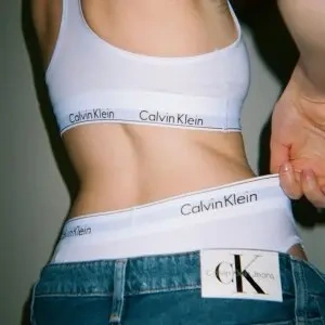 Calvin Klein：秋季限时闪购