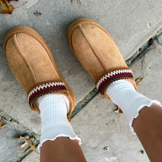 【2024黑五】SHOEBACCA：限时热卖！入手短靴、运动鞋、短袖等