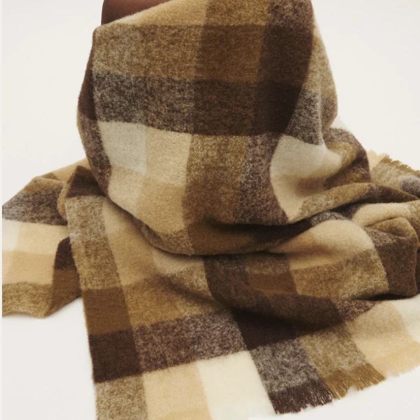 Little Liffner 羊毛围巾