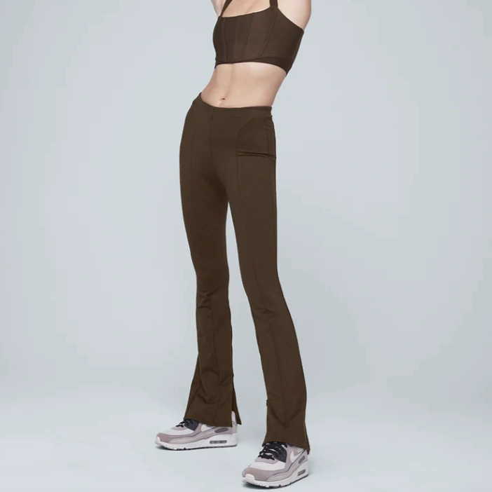 Alo Yoga 高腰喇叭裤